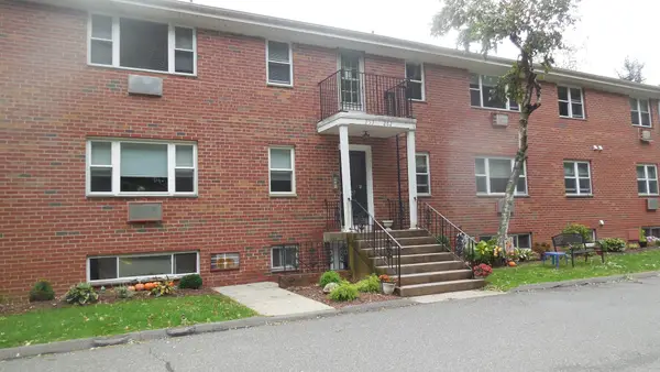 261 Regency Park Dr #261, Agawam, MA 01001