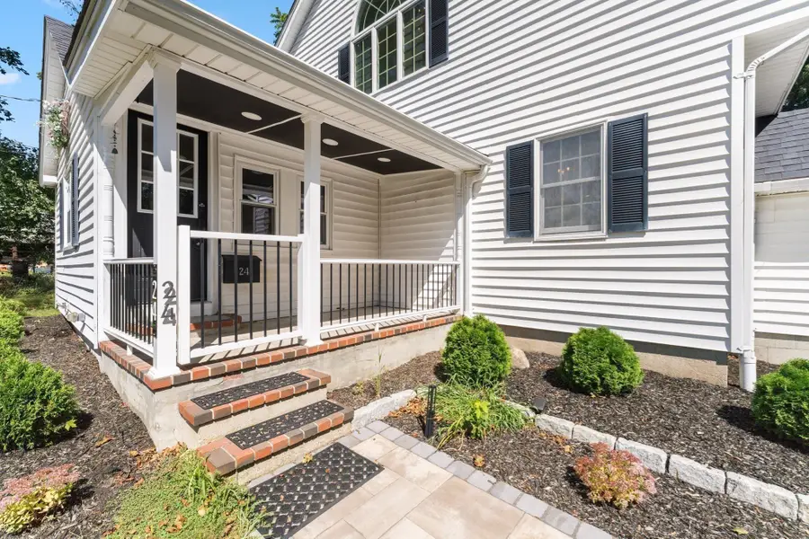 24 Spear Ave, East Bridgewater, MA 02333 - #3