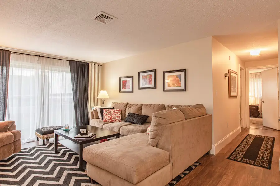 15 Bower Rd #D3, Quincy, MA 02169 - #3
