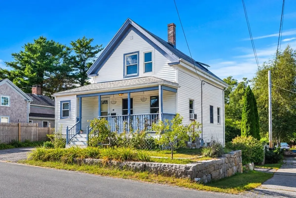 38 Pigeon Hill St, Rockport, MA 01966 - #1