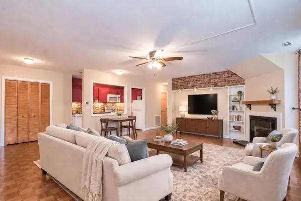 124 College Street #2, South Hadley, MA 01075