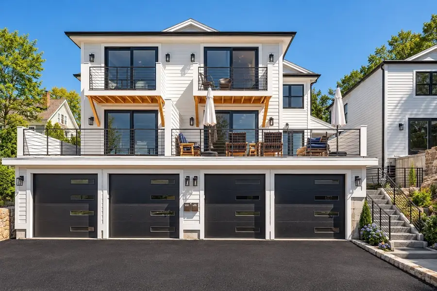 13 Hammond Street #1, Gloucester, MA 01930 - #3