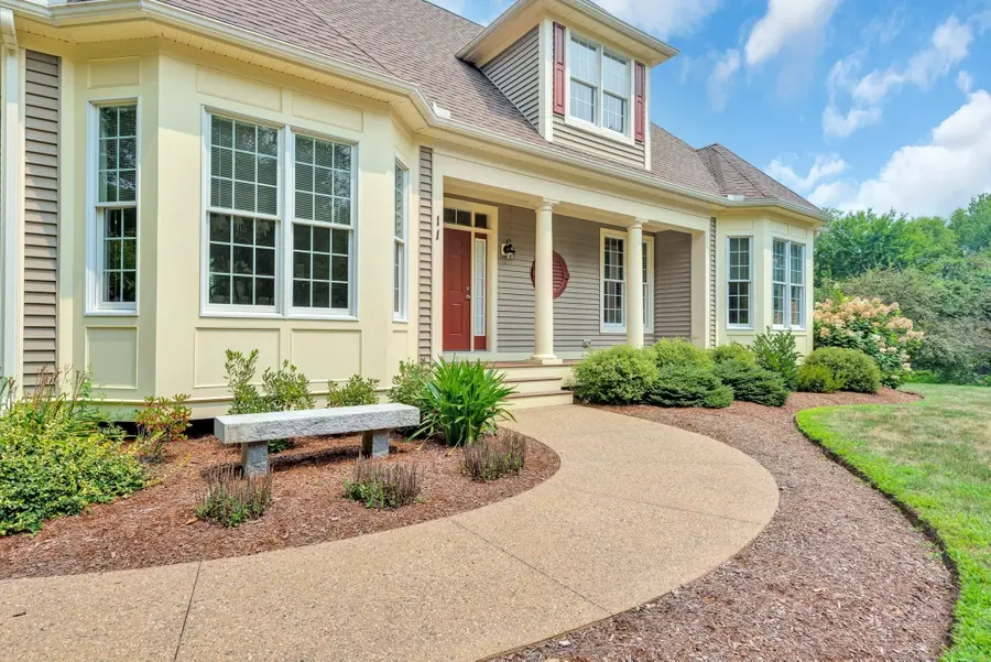 11 Miscoe Road, Mendon, MA 01756 - #3