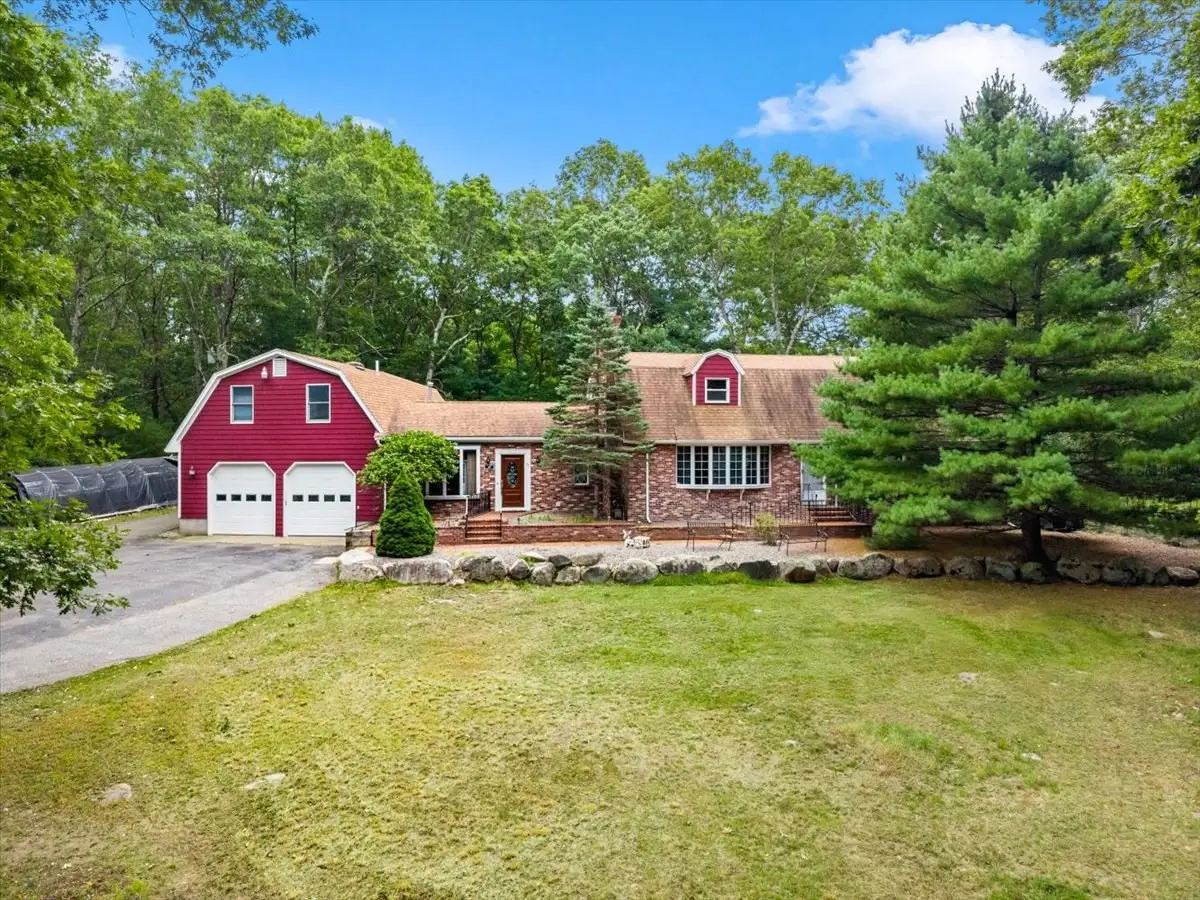 331 Mountain St, Sharon, MA 02067 - #1