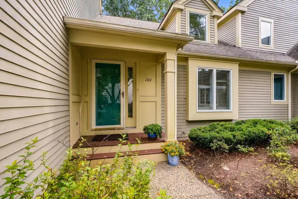 104 Dahlia Drive #104, Wayland, MA 01778