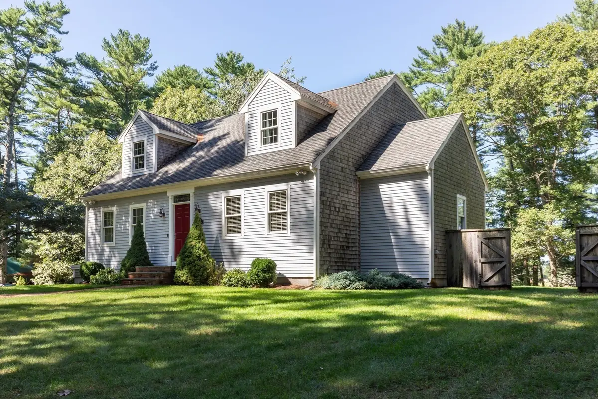 91-B Tremont St, Carver, MA 02360 - #1