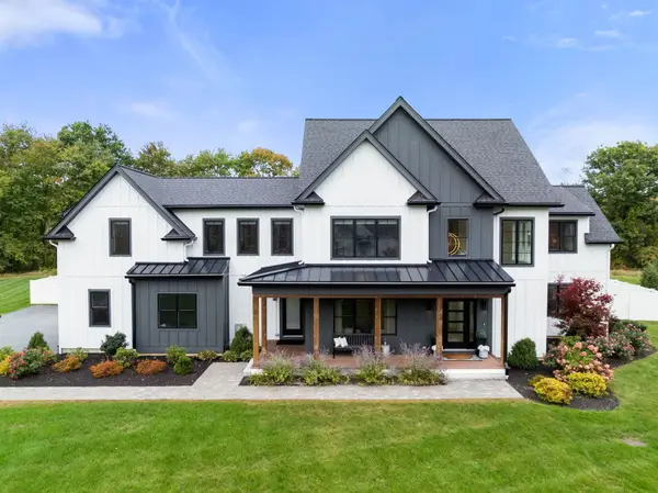 12 Dairy Farm Lane, Southborough, MA 01772