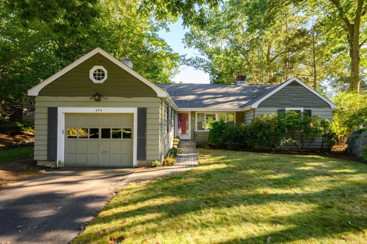 454 Eliot St, Milton, MA 02186 - #1