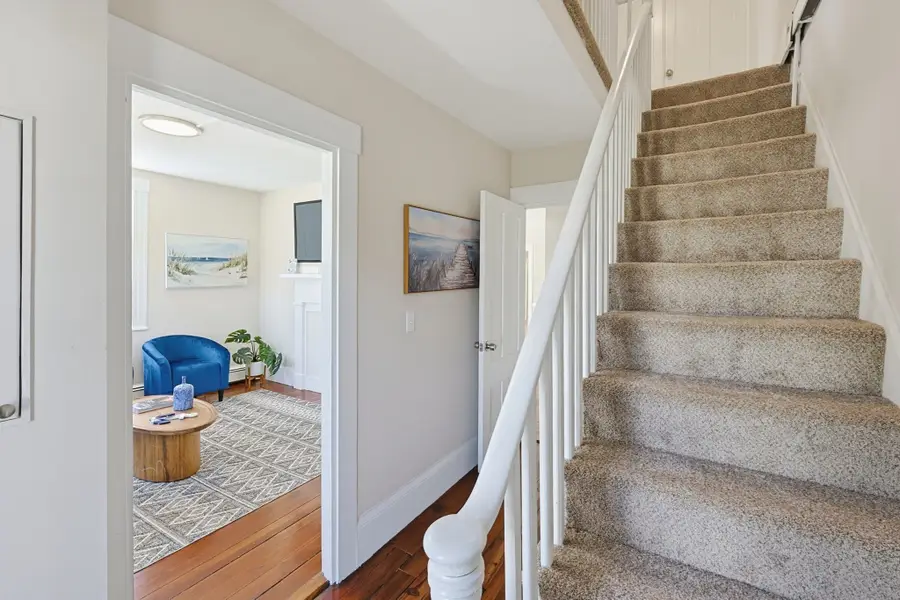 32 Church St, Sandwich, MA 02563 - #3