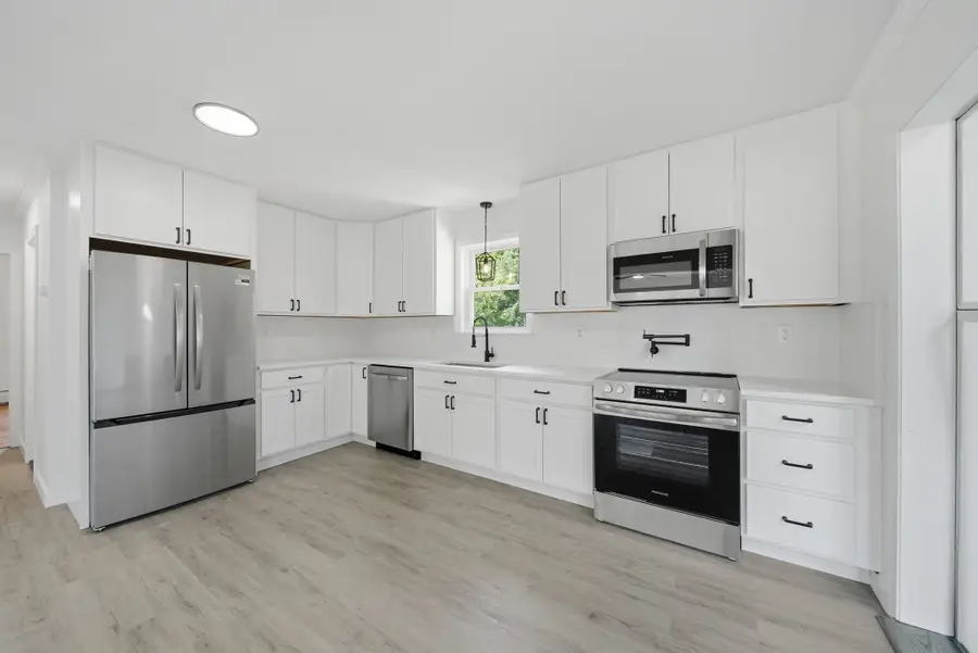 6 Sterling St, Leicester, MA 01524 - #2
