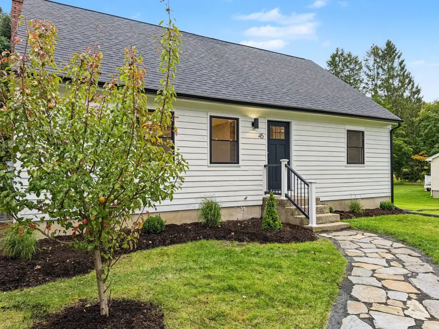 45 Leverett Rd, Amherst, MA 01002 - #3