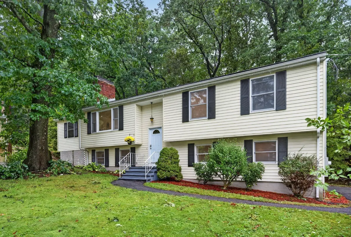 523 Greendale Ave, Needham, MA 02492 - #1