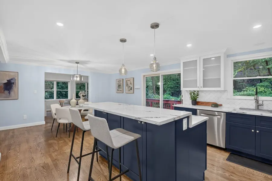 523 Greendale Ave, Needham, MA 02492 - #2
