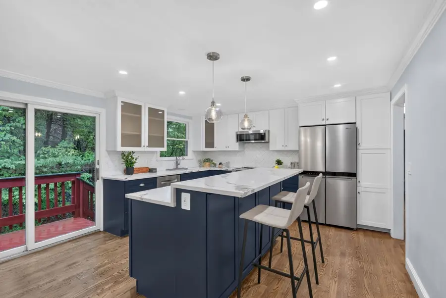 523 Greendale Ave, Needham, MA 02492 - #3