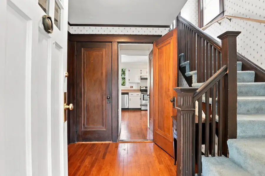 4 Henry Avenue, Woburn, MA 01801 - #3