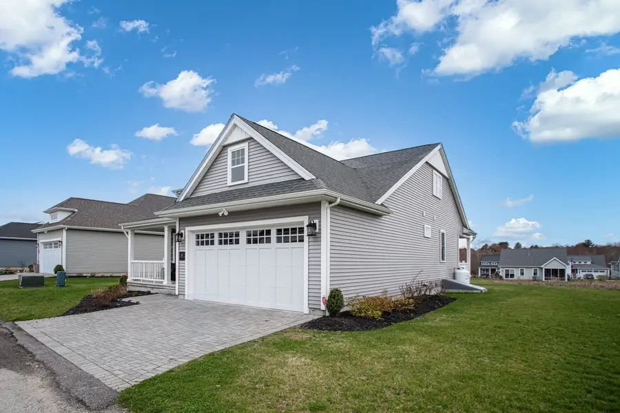 32 Sophia Dr, Rehoboth, MA 02769 - #3