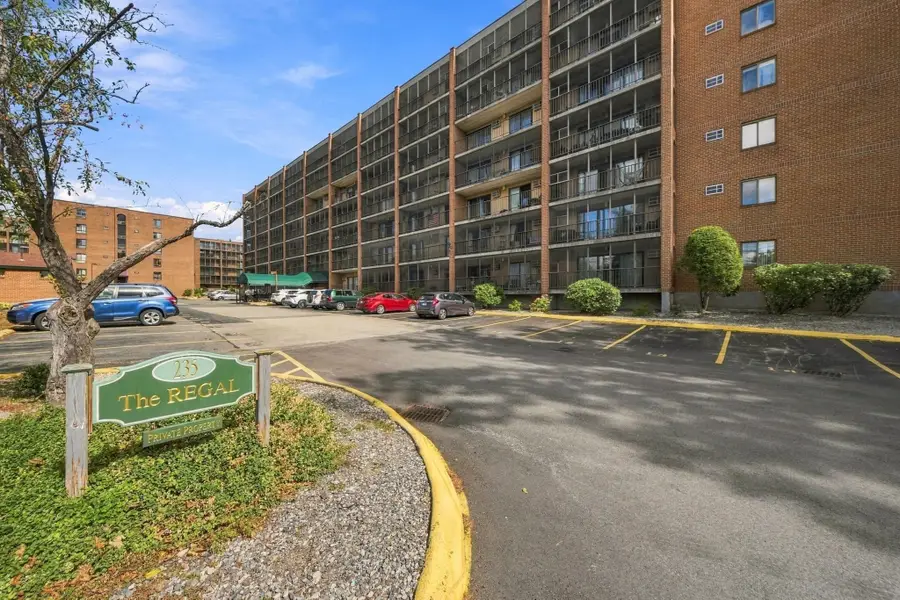 235 Winthrop St #1102, Medford, MA 02155 - #2