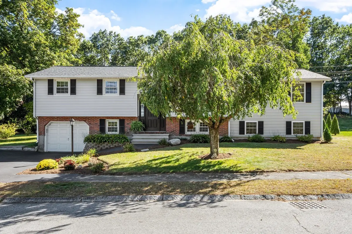 9 Dawn Drive, Chelmsford, MA 01824 - #1