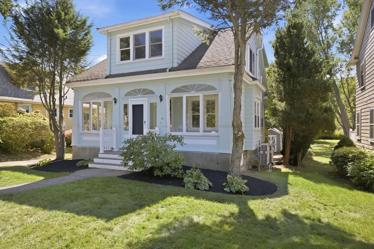18 Middle St, Lexington, MA 02421 - #1