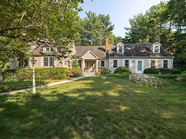 14 Copper Beech Dr, Kingston, MA 02364