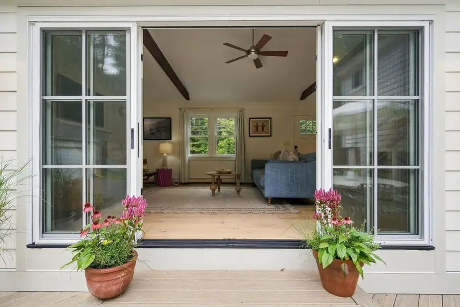 615 Franklin St, Duxbury, MA 02332 - #2