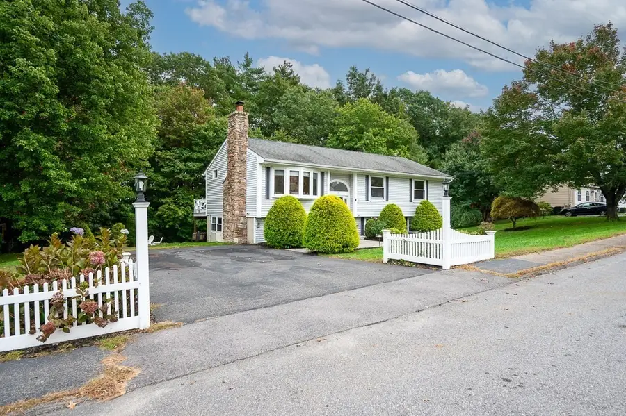 17 Vinal St, Hudson, MA 01749 - #2