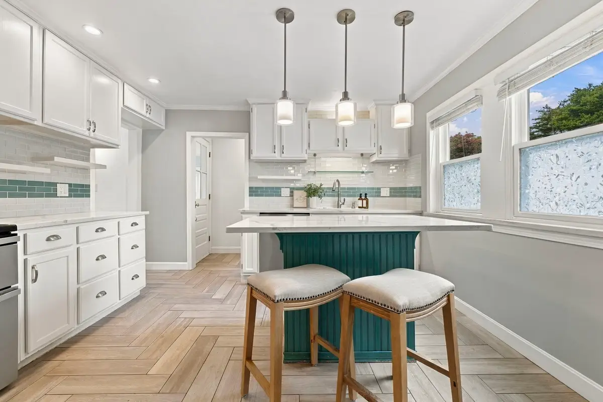 814 Lynnfield Street, Lynnfield, MA 01940 - #1