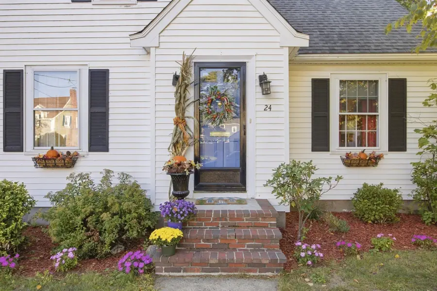 24 Vokes Terrace, Lynnfield, MA 01940 - #2