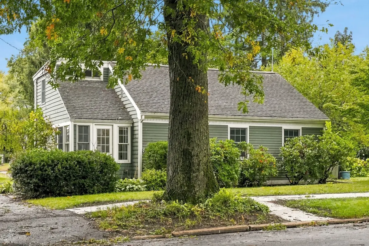 3 Norman Ave, Newburyport, MA 01950 - #1