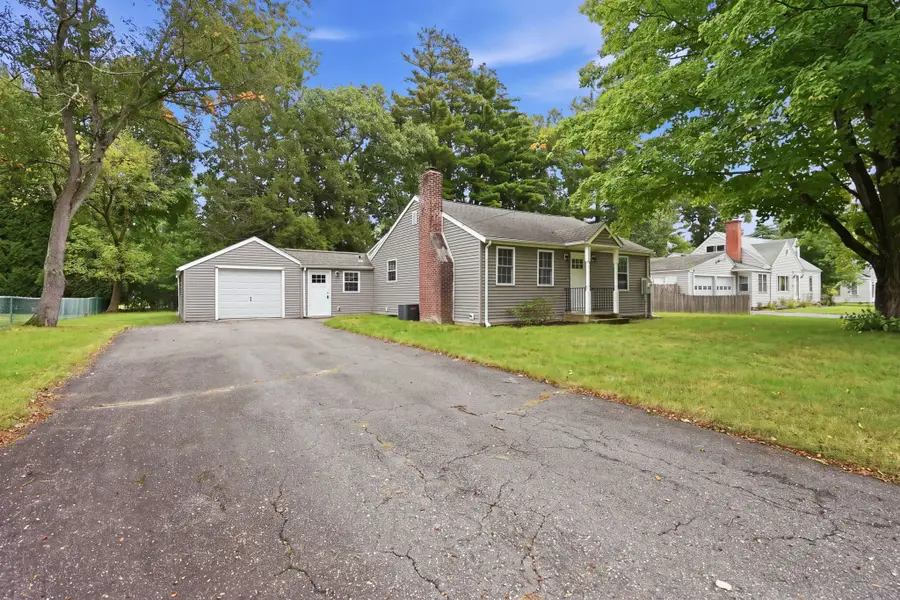 43 Pine Acre Rd, Springfield, MA 01129 - #2