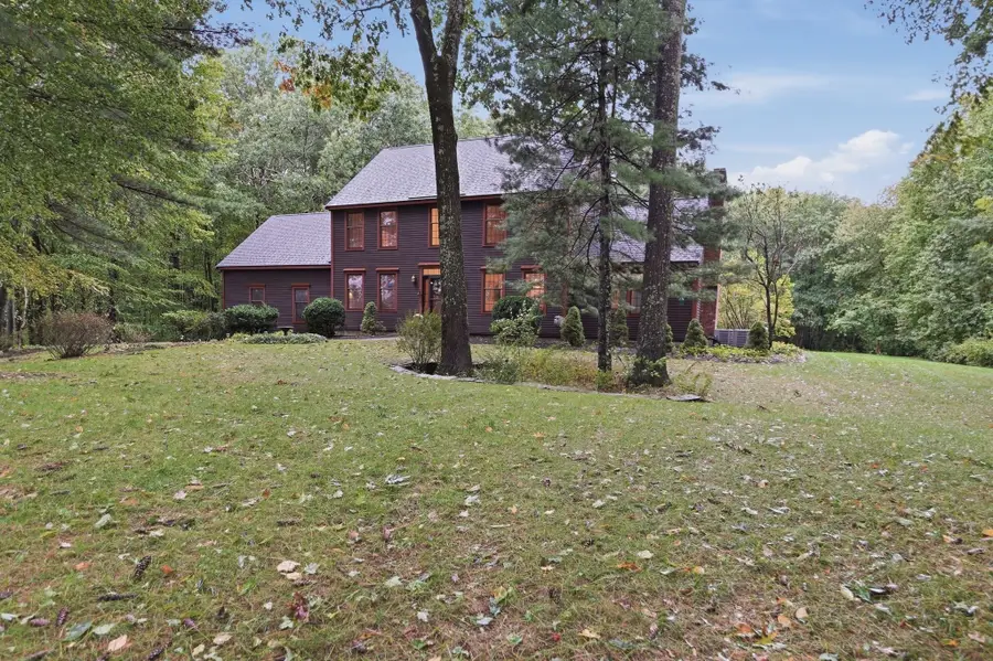 9 Fox Run Dr, Haverhill, MA 01832 - #2