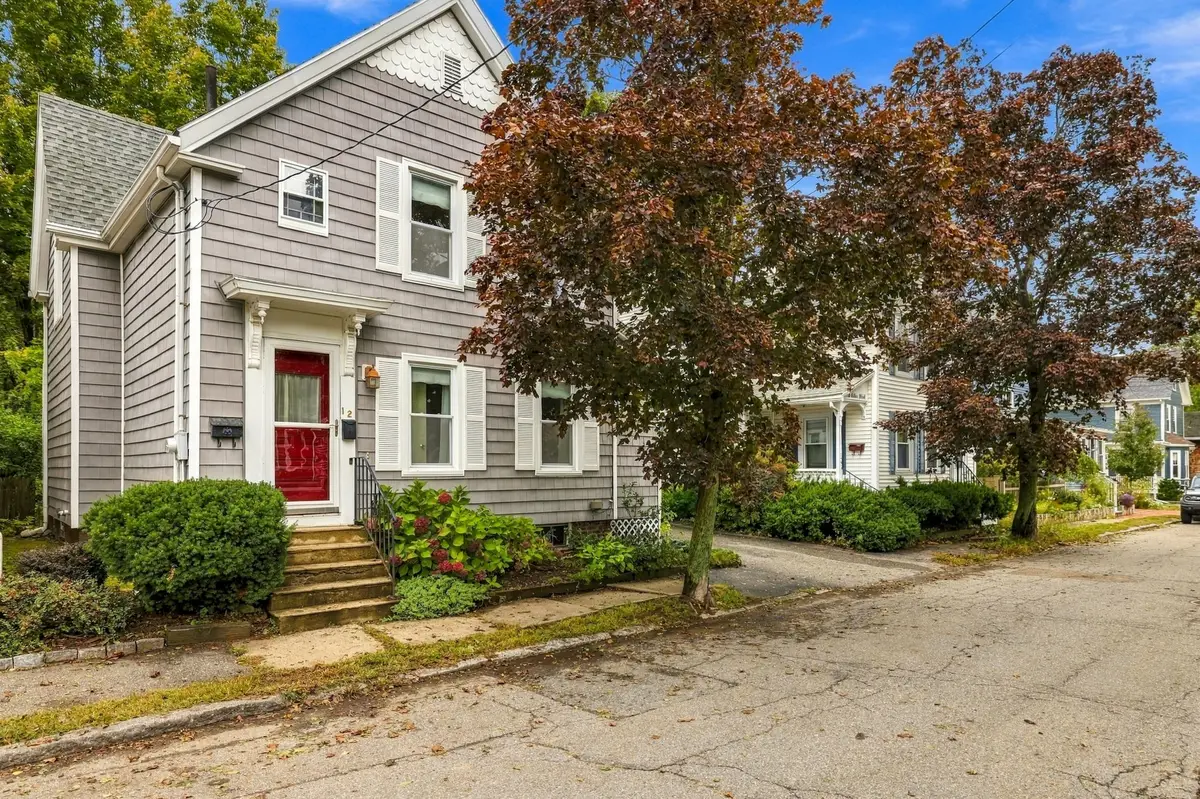 12 Collins St, Newburyport, MA 01950 - #1