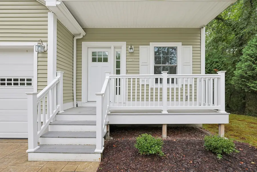 109 Bear Hill Rd, Cumberland, RI 02864 - #3