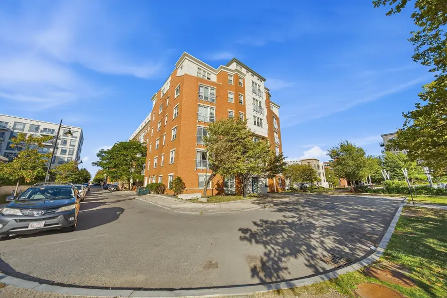 113 Sumner St #42, Boston, MA 02128 - #3