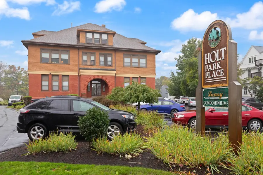 110 South Ave #2, Whitman, MA 02382 - #2