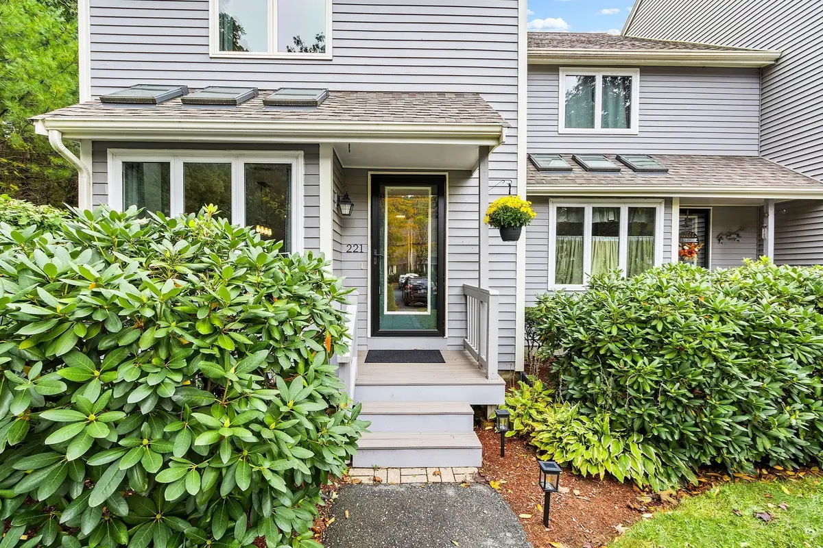 221 Maple Brook Rd #221, Bellingham, MA 02019 - #1