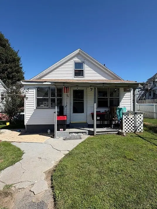 18 West Street, Dudley, MA 01571 - #2