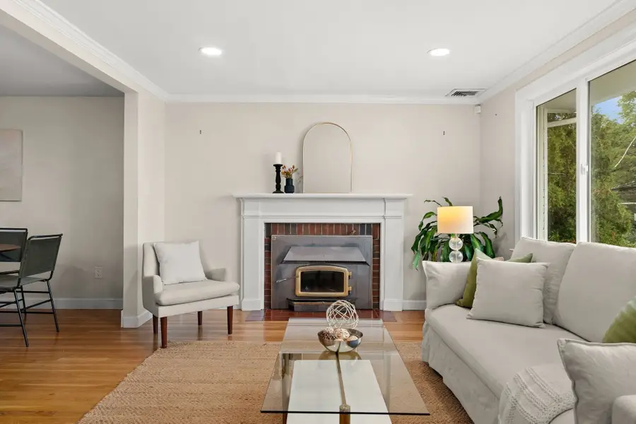 318 Mystic St, Arlington, MA 02474 - #3