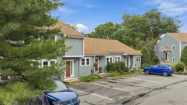 52 Pickman Rd #3B, Salem, MA 01970