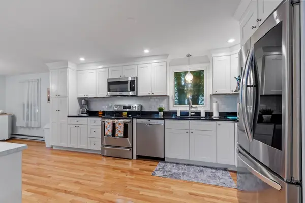 273 Washington St #2, Gloucester, MA 01930