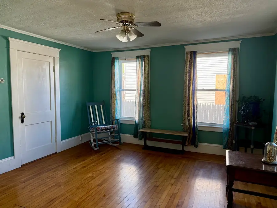 250 Conway Street, Greenfield, MA 01301 - #3