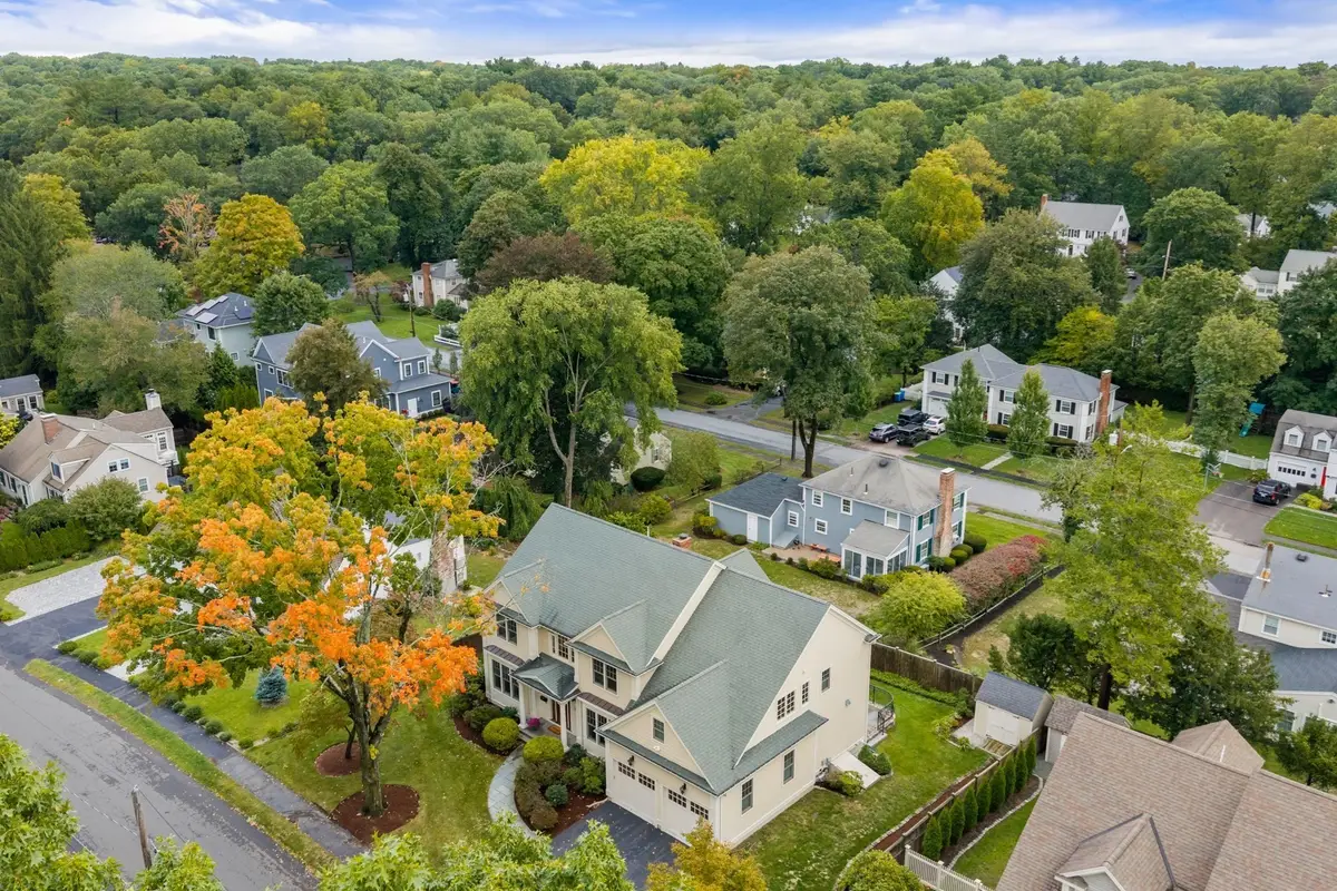 37 Wall St, Wellesley, MA 02481 - #1