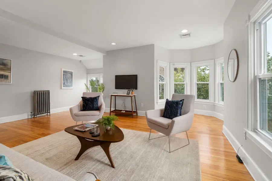 2 Holton St #2B, Medford, MA 02155 - #3