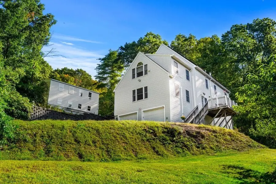 233 Lovers Ln, Haverhill, MA 01830 - #2