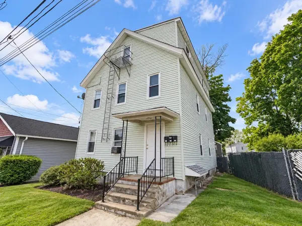 99 Winthrop St, Taunton, MA 02780