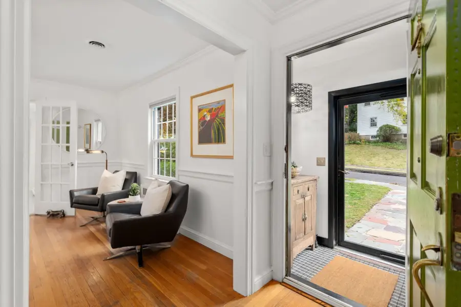 11 Tennyson Rd., Newton, MA 02465 - #2