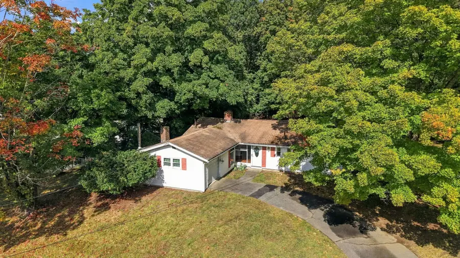 32 Curwen Rd, Peabody, MA 01960 - #3