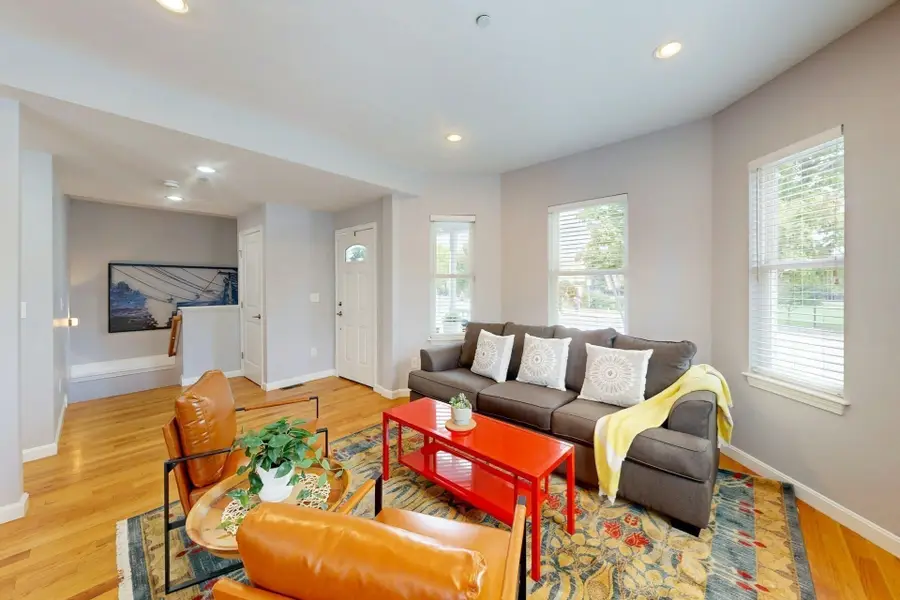 104 Holland St. #1, Somerville, MA 02144 - #2