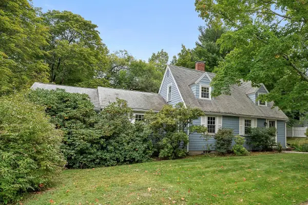 8 North Gateway, Winchester, MA 01890