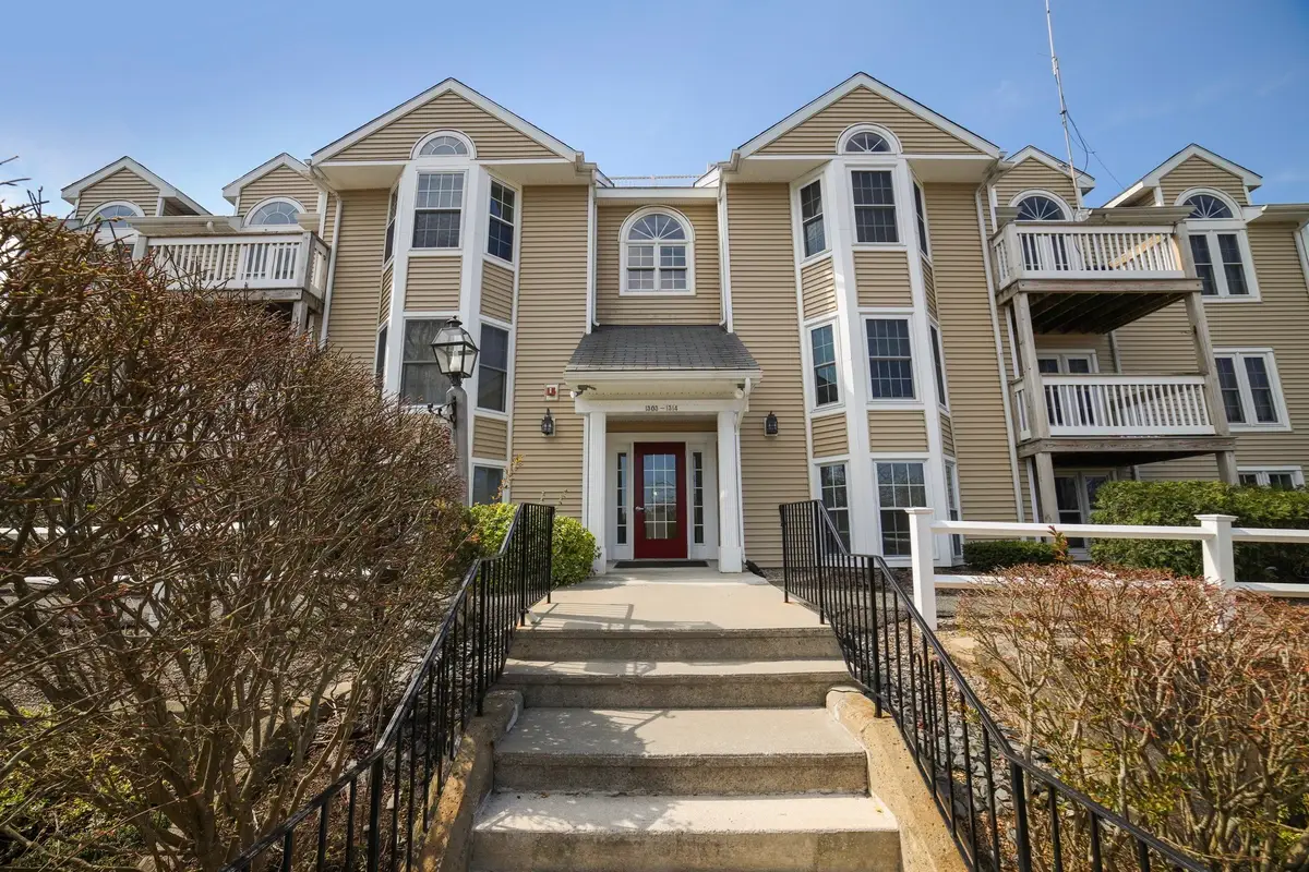 1303 Carriage Ln #1303, Taunton, MA 02780 - #1